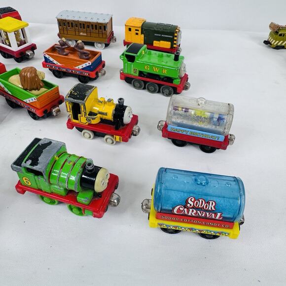 25 Thomas & Friends Die-Cast Metal Lot Sodor 2002 2004 2006 Bee Zoo - Picture 10 of 11